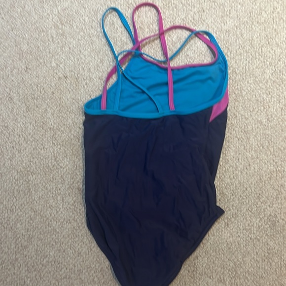 Speedo swimsuit - Picture 3 of 4
